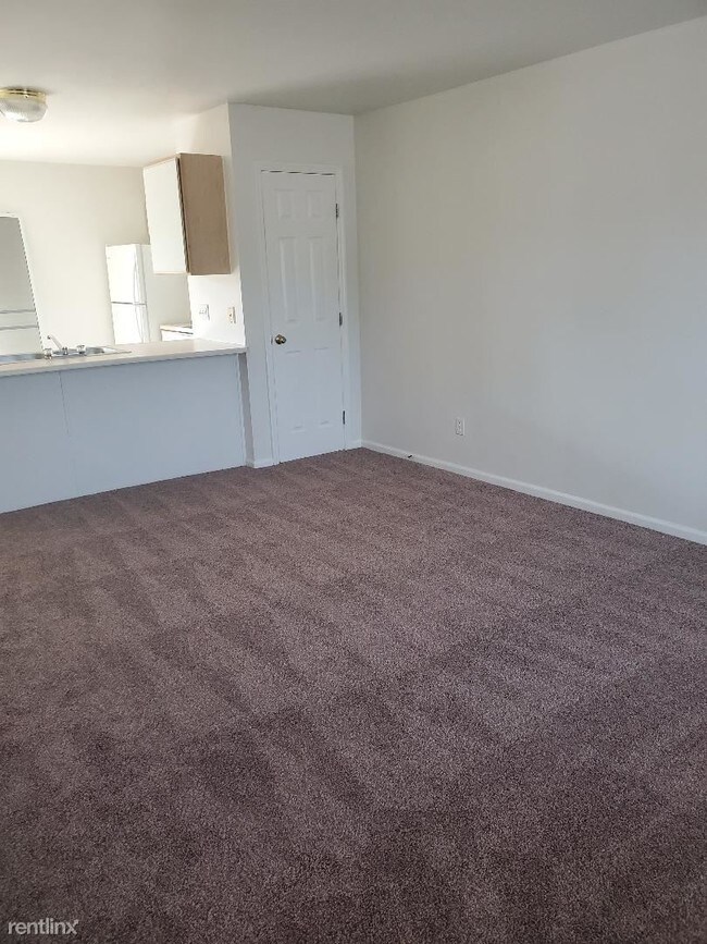 Building Photo - 3 br, 2 bath 4plex - 4567 Bowen Blvd SE Ap...