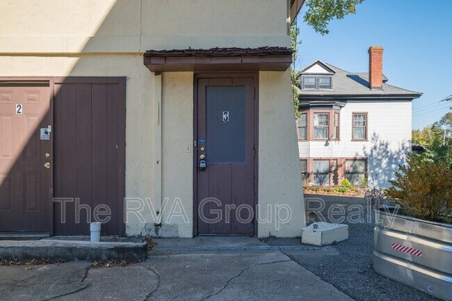 Foto del edificio - 734 S Sycamore St