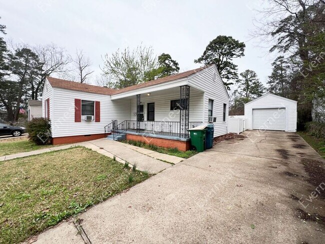 Foto del edificio - 6700 Westover Dr