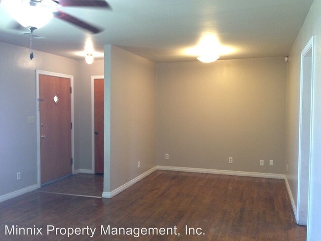 Building Photo - 1553 Bell St