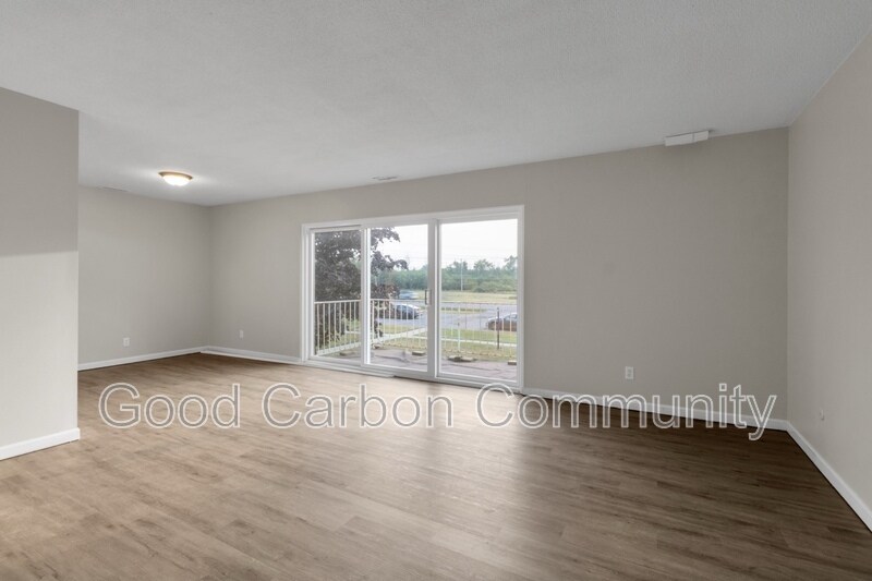 Foto principal - 2697 Baseline Rd