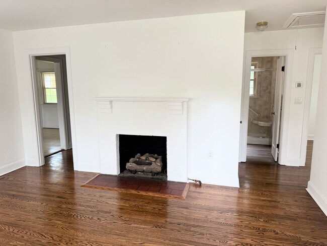Foto del edificio - 3 Bedroom Home in Lynchburg