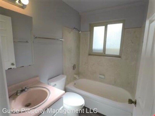 Building Photo - 1417 Belmont Ave