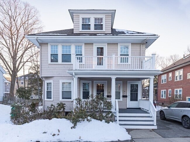 Building Photo - 139 Harvard St