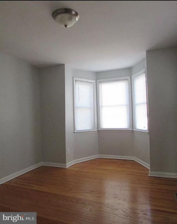 Foto del edificio - 525 N 33rd St