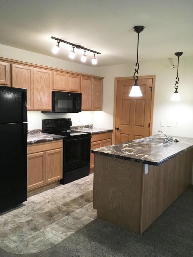 1028 Berry Ave, Tomah, WI 54660 Apartment for Rent in Tomah, WI