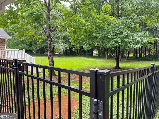 Building Photo - 1490 Crooked Creek Rd