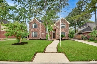 Building Photo - 539 W North Hill Dr