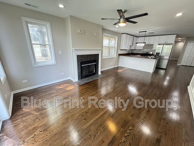 Foto del edificio - 5438 S Indiana Ave