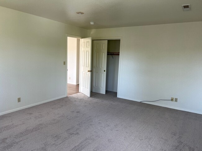 Building Photo - 4065fosd