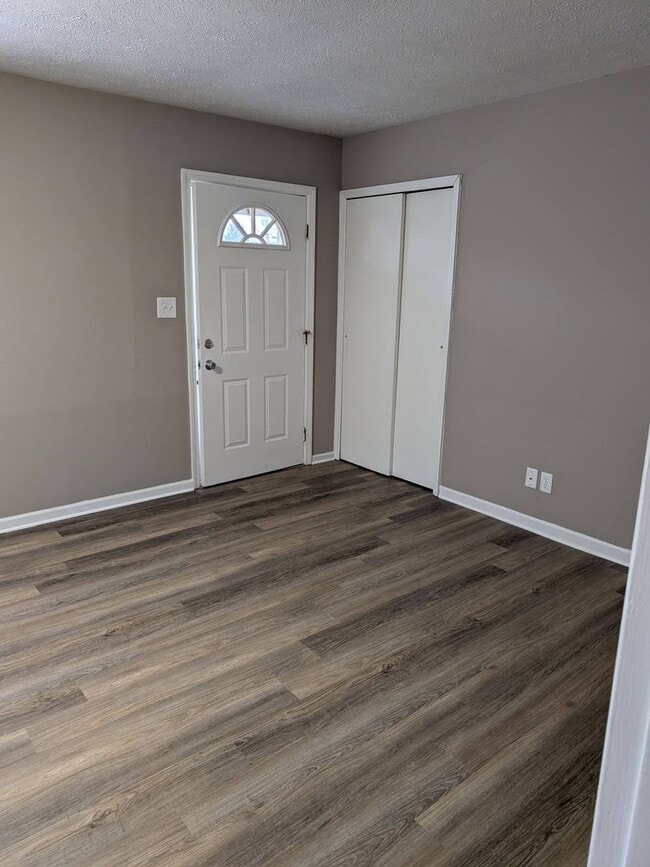 Foto del edificio - Cute 3 bedroom in Eastmont