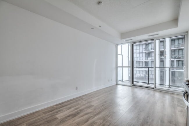 Building Photo - 150 Fairview Mall Dr