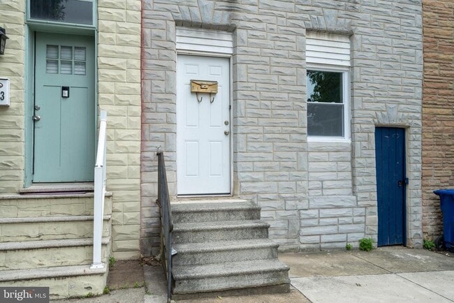 Building Photo - 615 S Patterson Park Ave