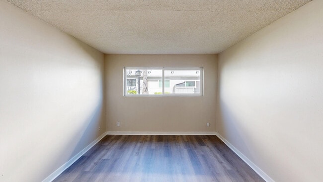 Interior Photo - Rosebeach