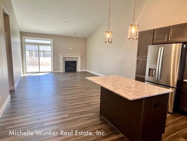Building Photo - 6330 Beckville ln
