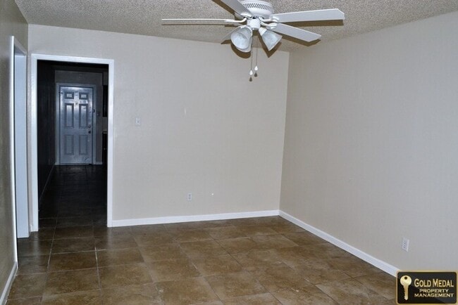 Foto del edificio - 4707 Westcliff Rd