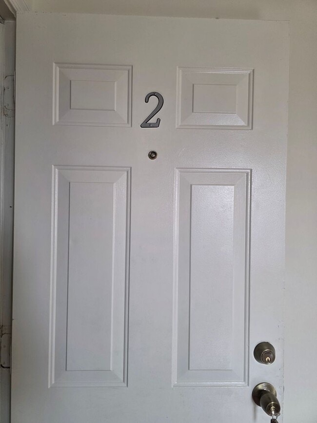 Photo - 100 N Franklin St Apartment