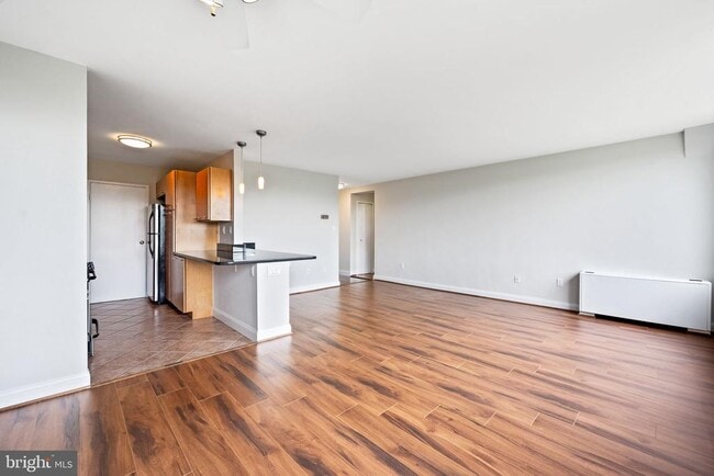 Building Photo - 6621 Wakefield Dr