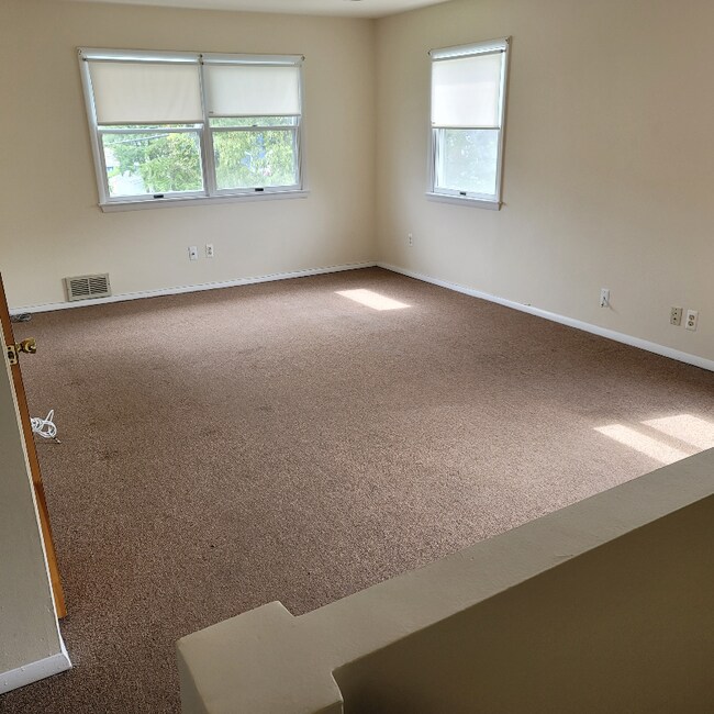 Building Photo - 22 Ryle Ave