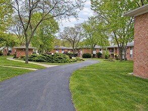 Building Photo - 1217 Island Dr