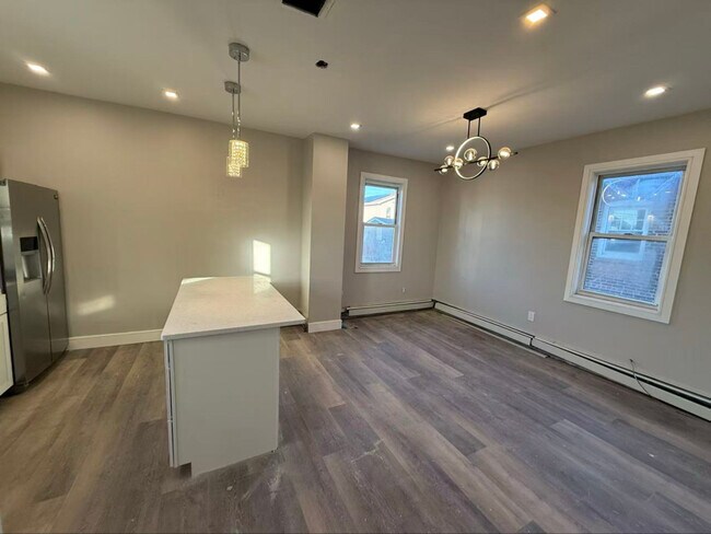 Foto del edificio - 1700 77th St