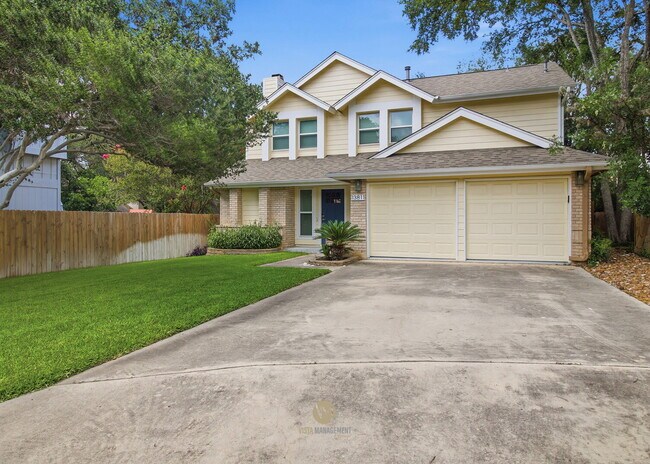 Building Photo - 13811 Stone Hollow