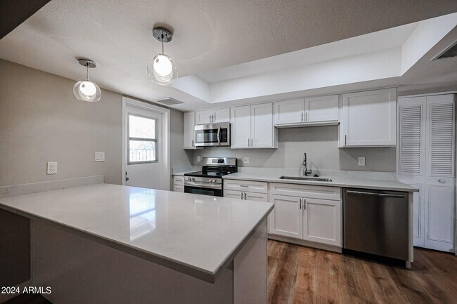 Foto del edificio - 3510 S Juniper St