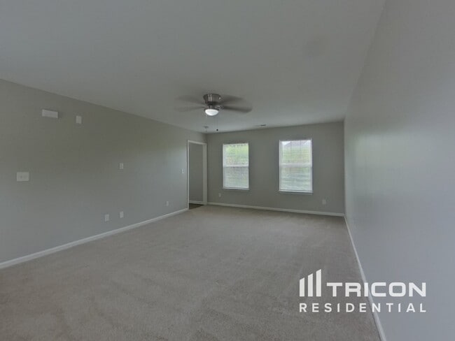 Foto del edificio - 6937 Wandering Creek Dr