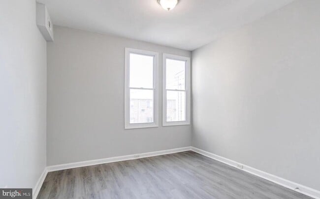 Building Photo - 3007 Oakley Ave