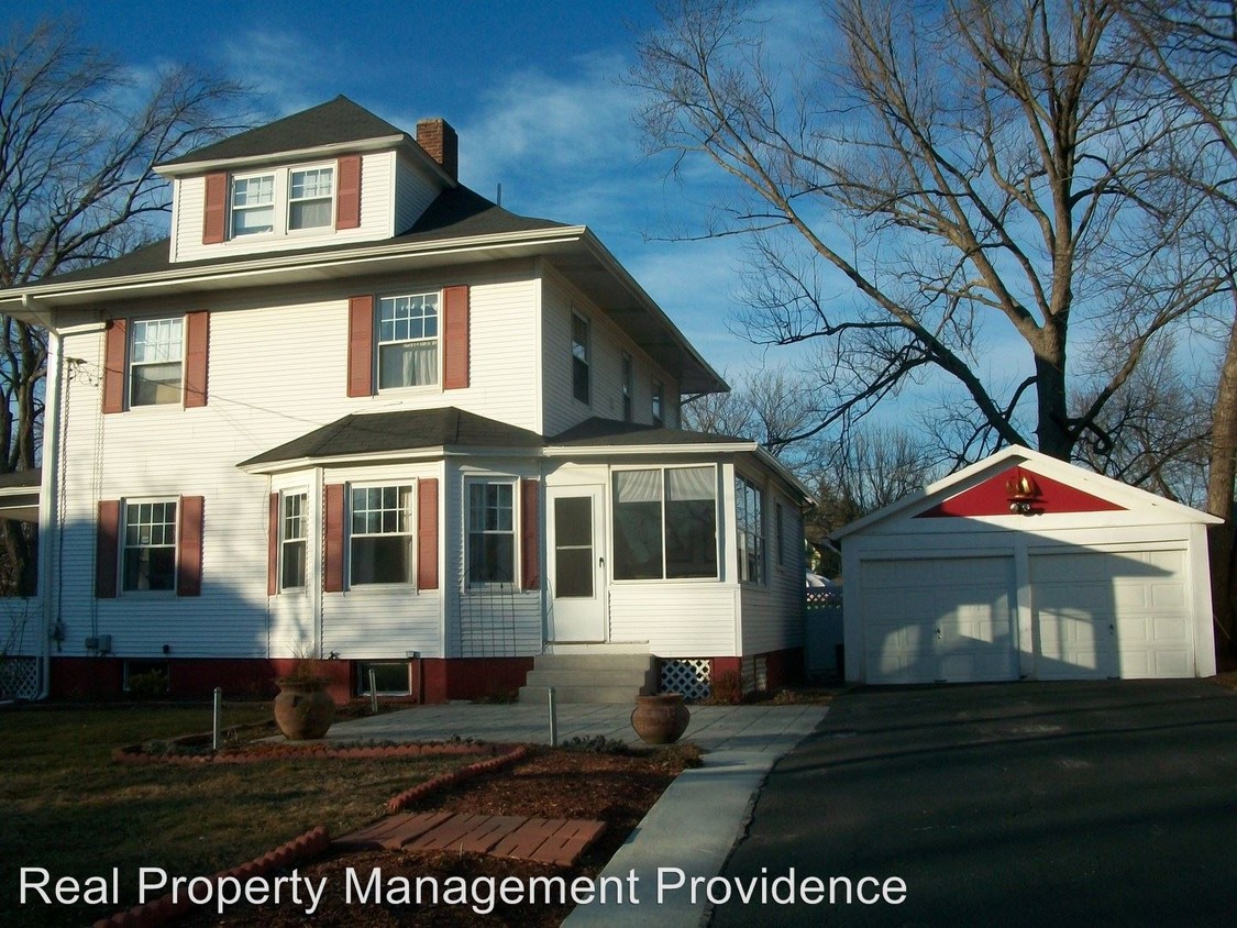Primary Photo - 4 br, 3 bath House - 126 Pawtuxet Ave