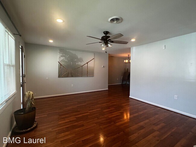 Foto del edificio - 4 br, 2 bath House - 1419 Oakdale Rd