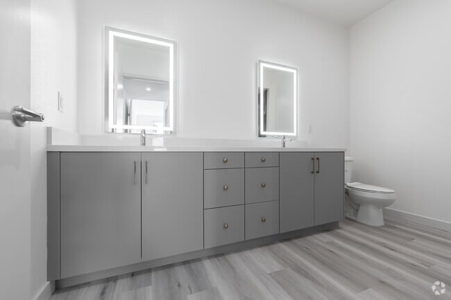 2BR, 2BA - 1,232SF - B1 Loft - Bathroom 2 - Aurum