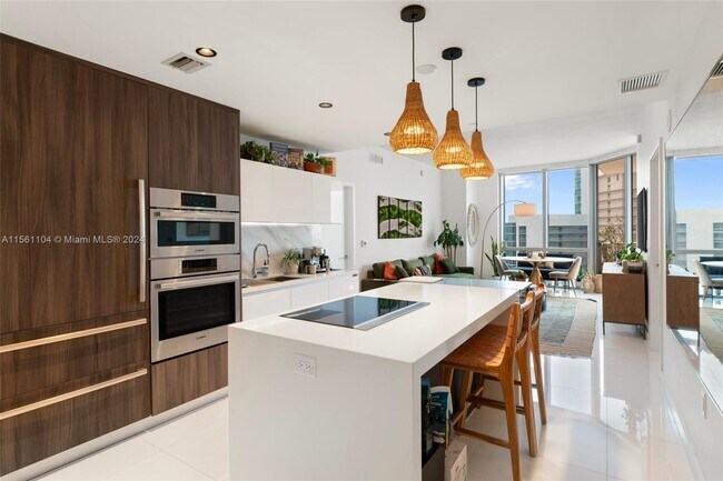 Foto del edificio - 851 NE 1st Ave