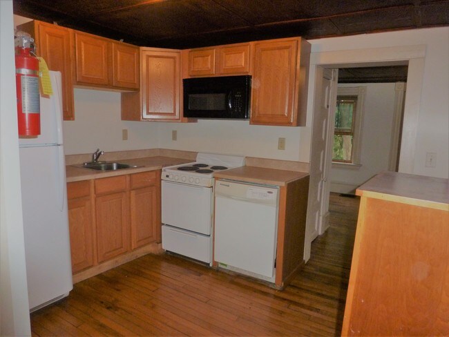 Building Photo - 97 N Winooski Ave
