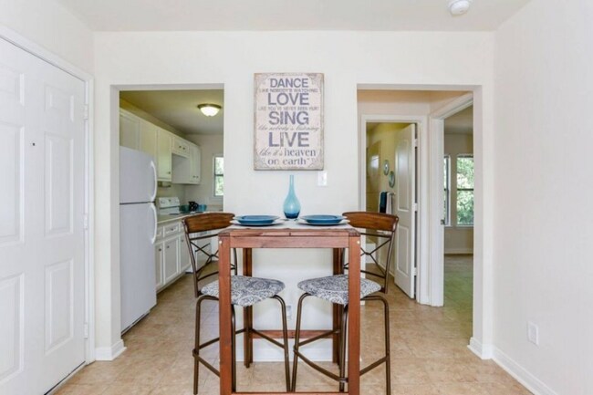 Foto del edificio - 3803 Hardy St