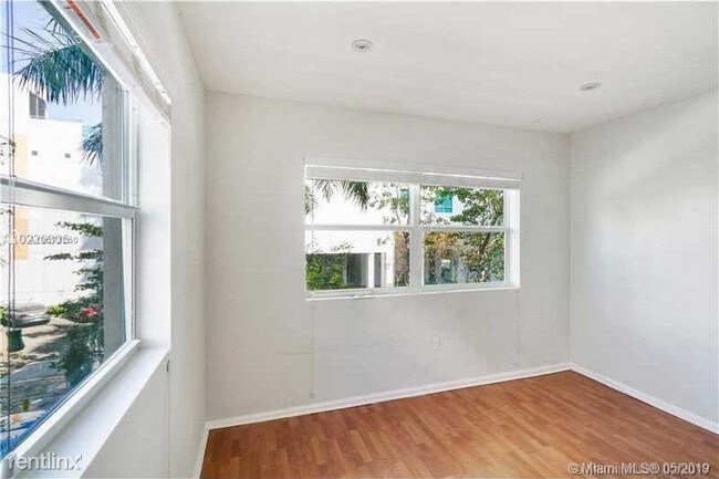 Building Photo - 2411 Biscayne Blvd