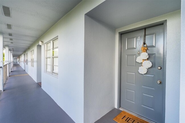 Foto del edificio - 1201 SW 128th Terrace