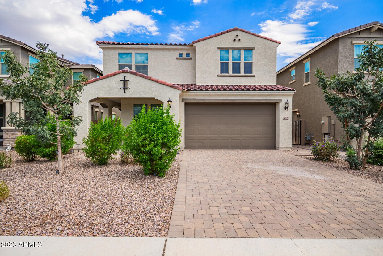 Foto principal - 5221 N 79th Dr