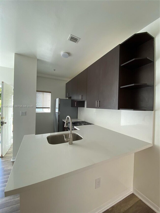 Foto del edificio - 928 SW 3rd St