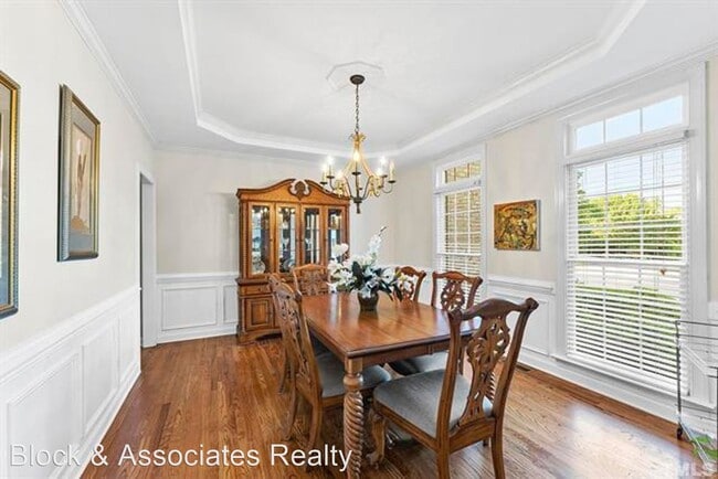 Foto del edificio - 5 br, 4.5 bath House - 2313 Narrawood St