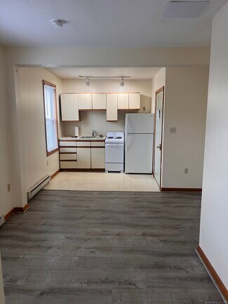 Building Photo - 49 Ledyard Ave