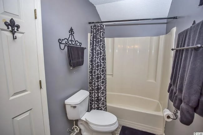Building Photo - 209 Double Eagle Dr