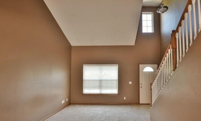 Building Photo - 7501 N 111th Ave