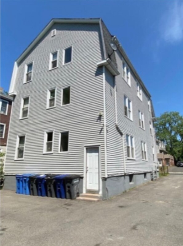 Building Photo - 109 Martin St
