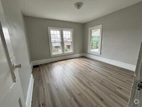 Building Photo - 1068 Linwood Ave
