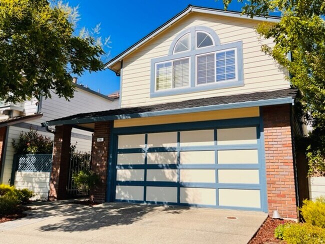 Foto del edificio - Charming 4BD/2.5BA, 2-Story Home in the Ne...