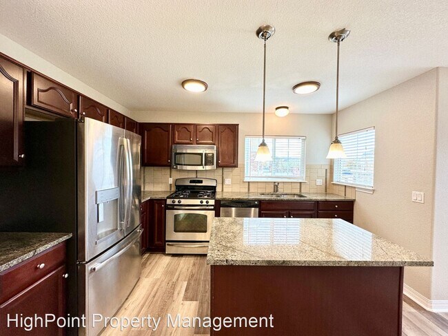 Building Photo - 2 br, 2.5 bath House - 12862 Jasmine St  U...