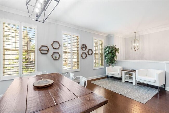 Foto del edificio - 1618 Longmoor Ln