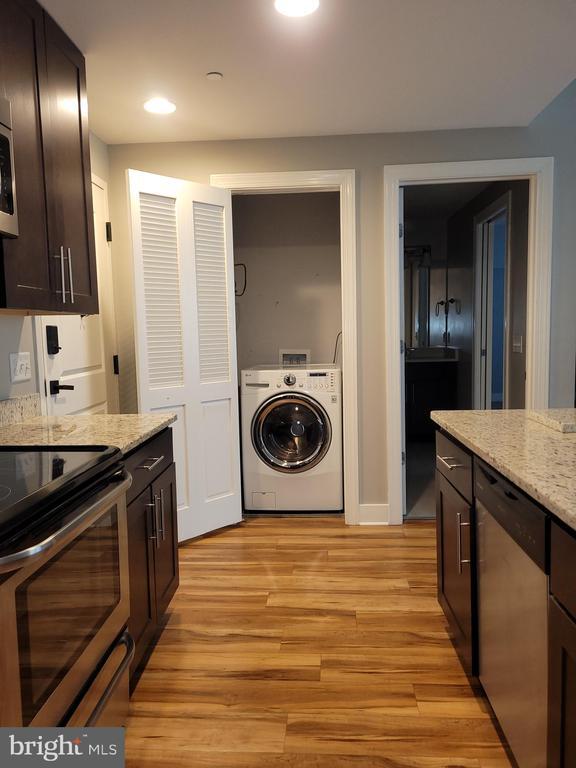 Building Photo - 231 State St