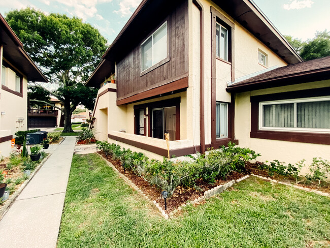 Foto del edificio - 2939 Bough Ave
